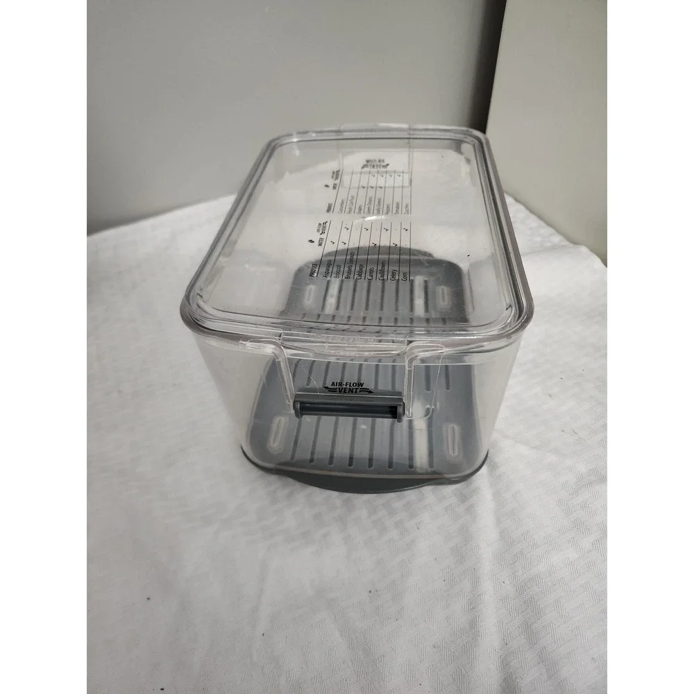 Rubbermaid FreshWorks Produce Saver Food Storage Container Clear Gray Large